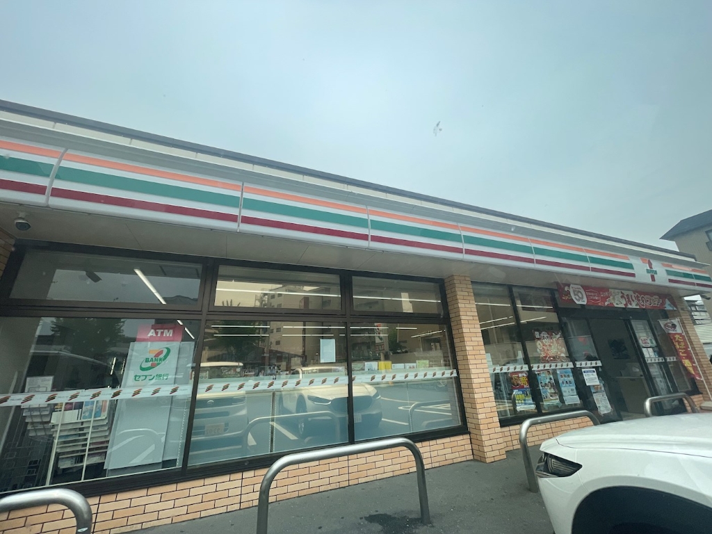 コンビニ　セブン-イレブン 吹田泉町２丁目店（コンビニ）まで406m