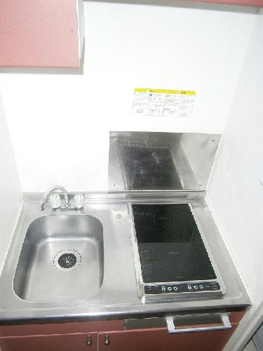 キッチン　２口電気コンロがついています
