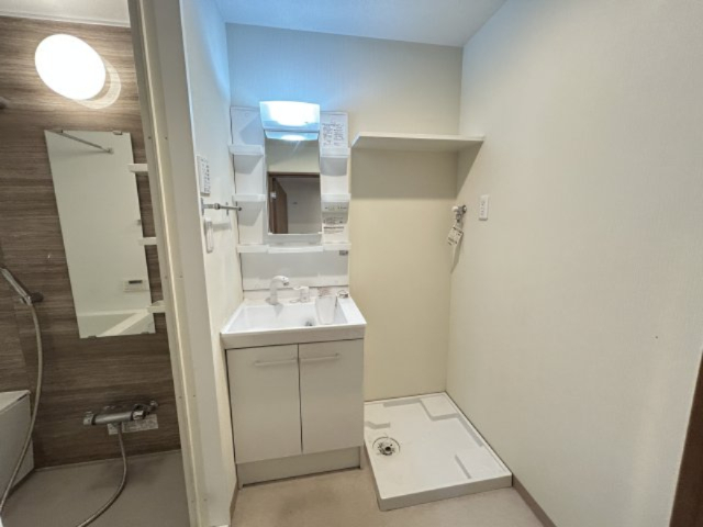 洗面設備　※別部屋同間取りのお写真となります。参考にご覧くださいませ。