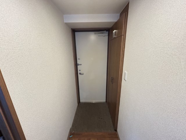 玄関　※別部屋同間取りのお写真となります。参考にご覧くださいませ。