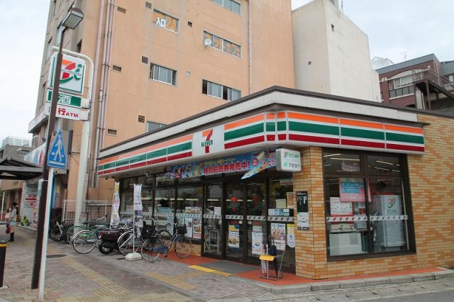 コンビニ　セブンイレブン京都桂駅東口店（コンビニ）まで191m