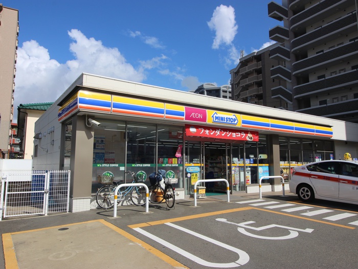 コンビニ　ミニストップ博多吉塚3丁目店（コンビニ）まで199m