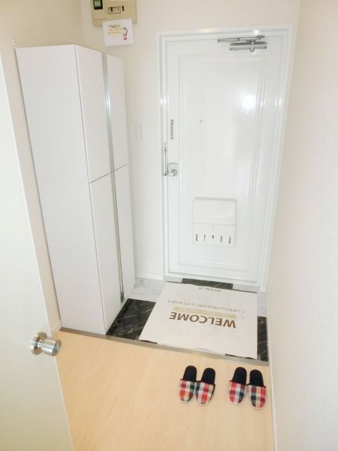 玄関　玄関収納もたっぷりです