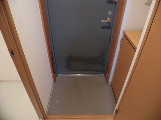 玄関　すっきりとした玄関です。