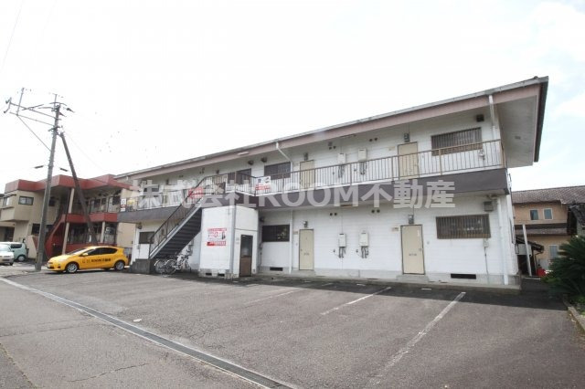 駐車場　カースペースがあります