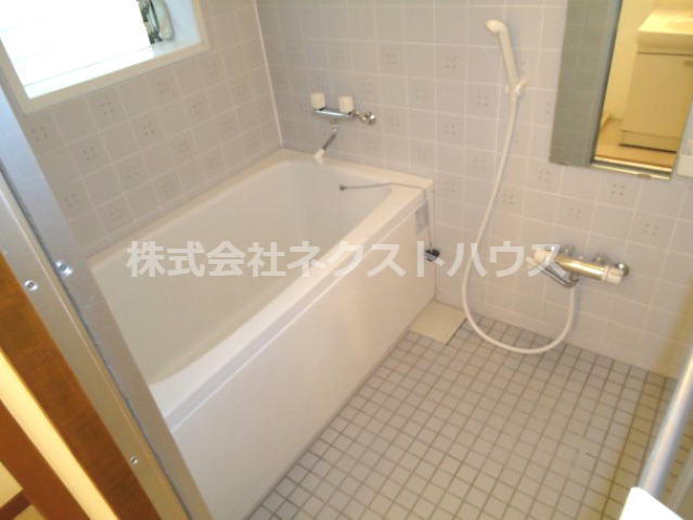 バス・シャワールーム　別部屋参考写真です