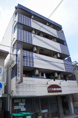 建物外観　オートロック付