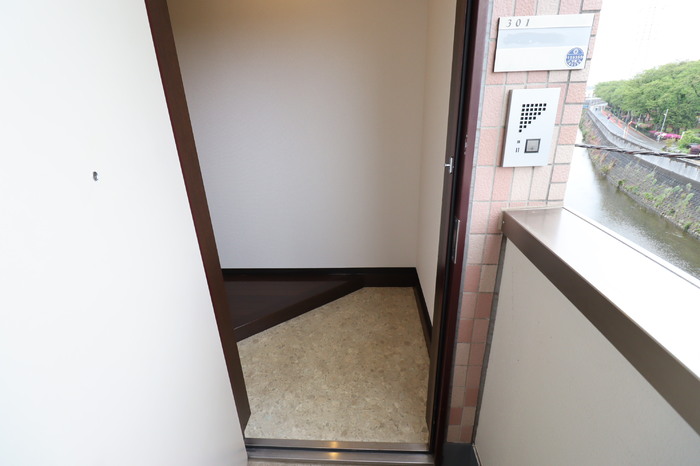 玄関　同じ仕様