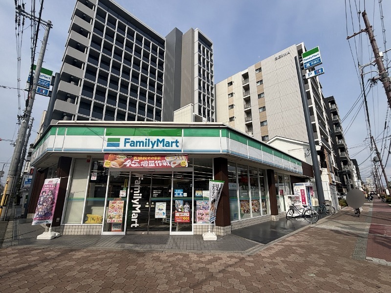 コンビニ　ファミリーマート都島内代町店（コンビニ）まで365m