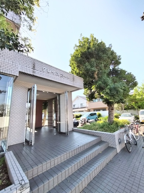 エントランス　ファミリー向けマンション♪