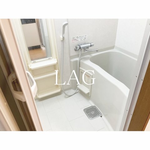 バス・シャワールーム　お風呂です。
