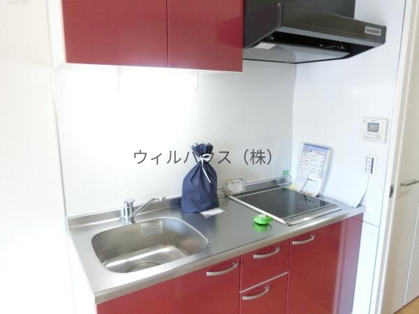 キッチン　お料理好きの方に嬉しいシステムキッチン！