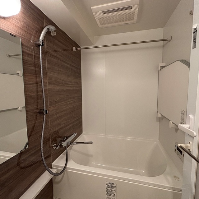 バス・シャワールーム　※写真は同タイプ住戸です。