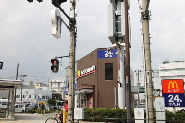 飲食店　マクドナルド 1号線太子橋店（飲食店）まで413m