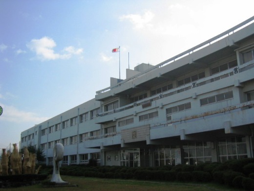 中学校　守山中学校（中学校）まで1600m