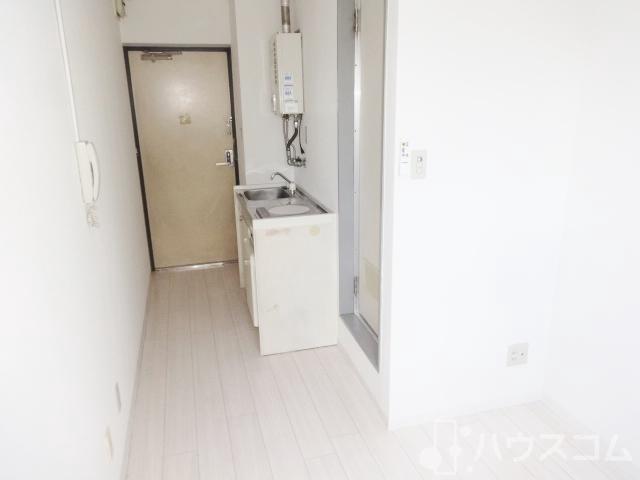 玄関　玄関は写真をご覧ください。
