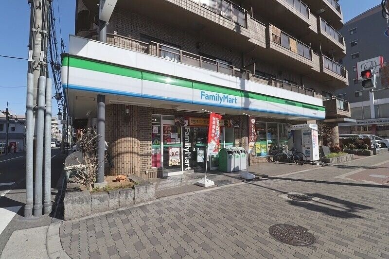 コンビニ　ファミリーマート北巽駅西店（コンビニ）まで387m