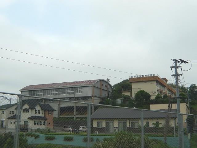 小学校　長与町立高田小学校（小学校）まで940m