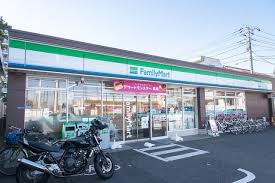 コンビニ　ファミリーマート西蒲田大城通り入口店（コンビニ）まで405m
