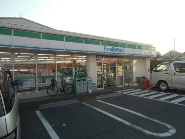 コンビニ　ファミリーマート国分寺東恋ヶ窪店（コンビニ）まで618m
