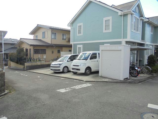 駐車場　駐車場