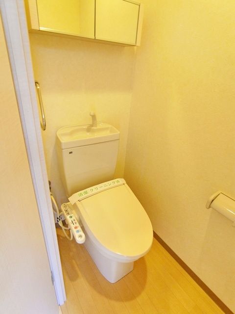 トイレ　☆温水洗浄暖房便座☆