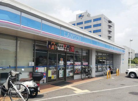 コンビニ　ローソン下新庄六丁目店（コンビニ）まで330m