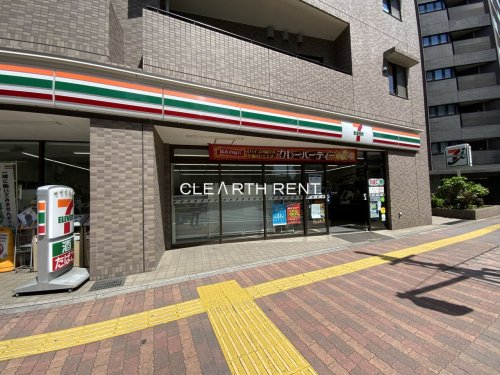 コンビニ　セブンイレブン 文京小石川4丁目店（コンビニ）まで395m