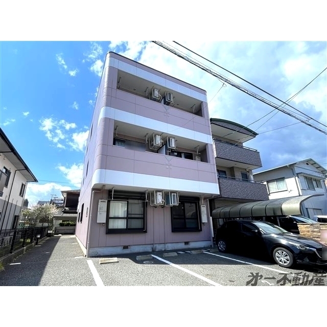 エントランス　建物外観