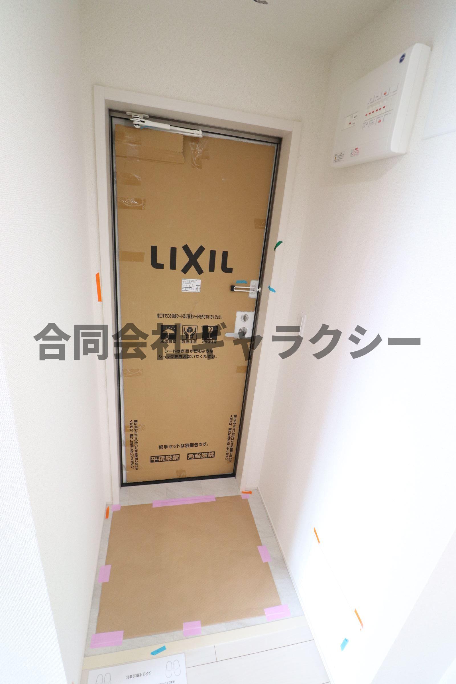 玄関　お好きなシューズボックスを置いて玄関スッキリ