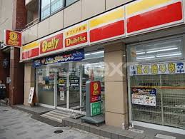 コンビニ　デイリーヤマザキ馬喰横山駅前店（コンビニ）まで236m