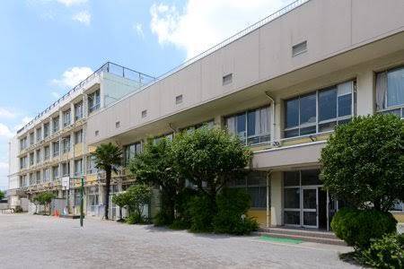 小学校　三鷹市立羽沢小学校（小学校）まで295m