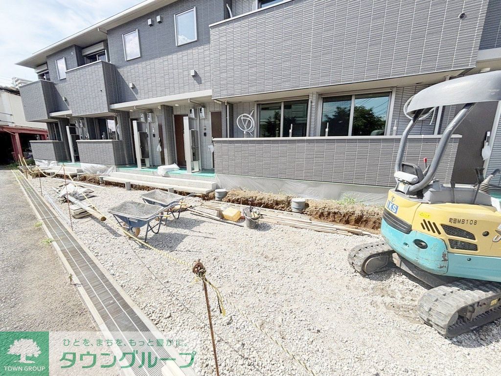 エントランス　駐車場