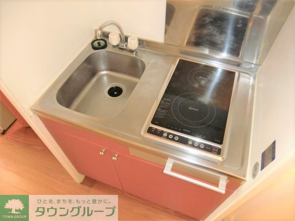 キッチン　同タイプ物件の為、形状や間取寸法、色調等が実際とは異なります