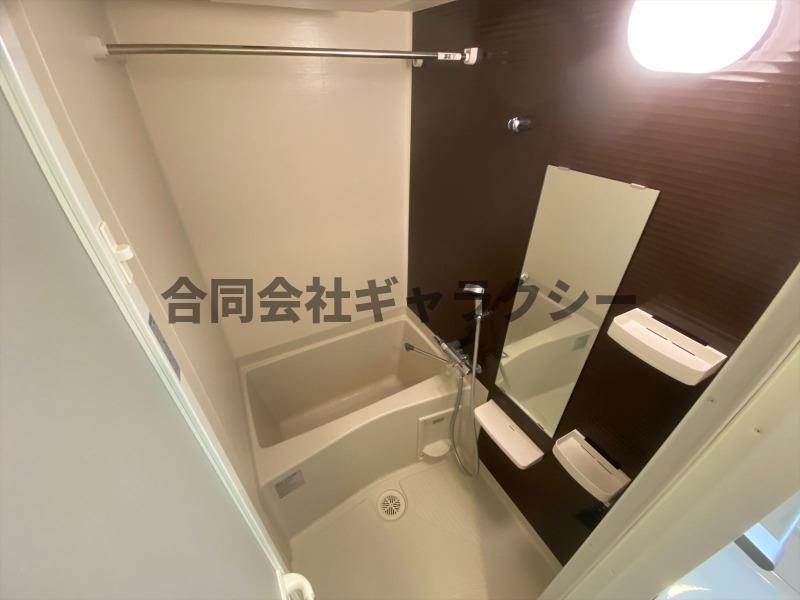 バス・シャワールーム　浴室乾燥機付きバスルーム