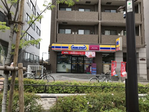 コンビニ　ミニストップ 中野坂上中央2丁目店（コンビニ）まで82m