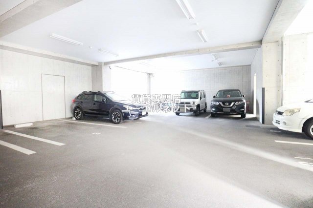 駐車場　敷地内駐車場あり◎