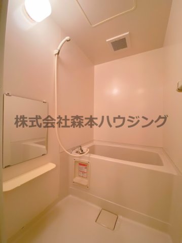 バス・シャワールーム　ゆったり過ごせるお風呂です