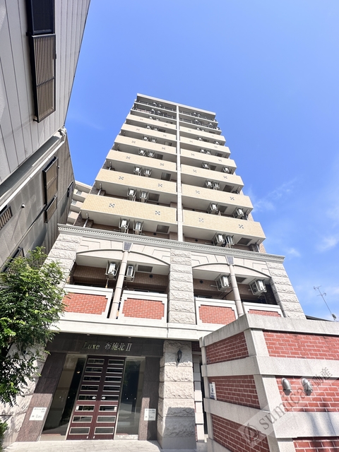 建物外観　豪華佇まいであなたをお待ちします♪