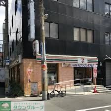 コンビニ　セブンイレブン大阪南堀江1丁目店（コンビニ）まで140m
