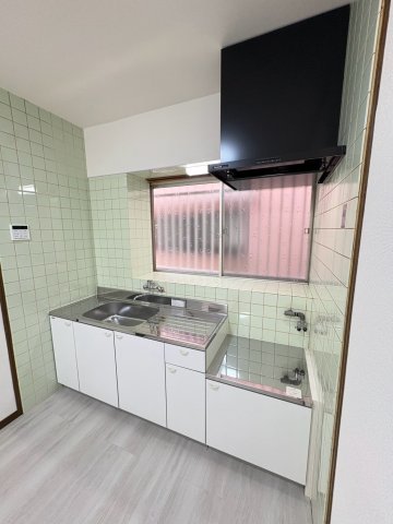 島泉戸建5-13-10のキッチン写真