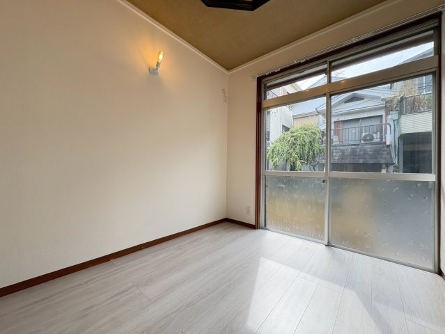 島泉戸建5-13-10の内装写真