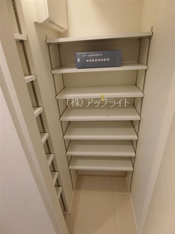 その他設備　シューズインクローゼット