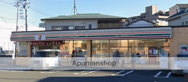 コンビニ　セブンイレブン（コンビニ）まで300m
