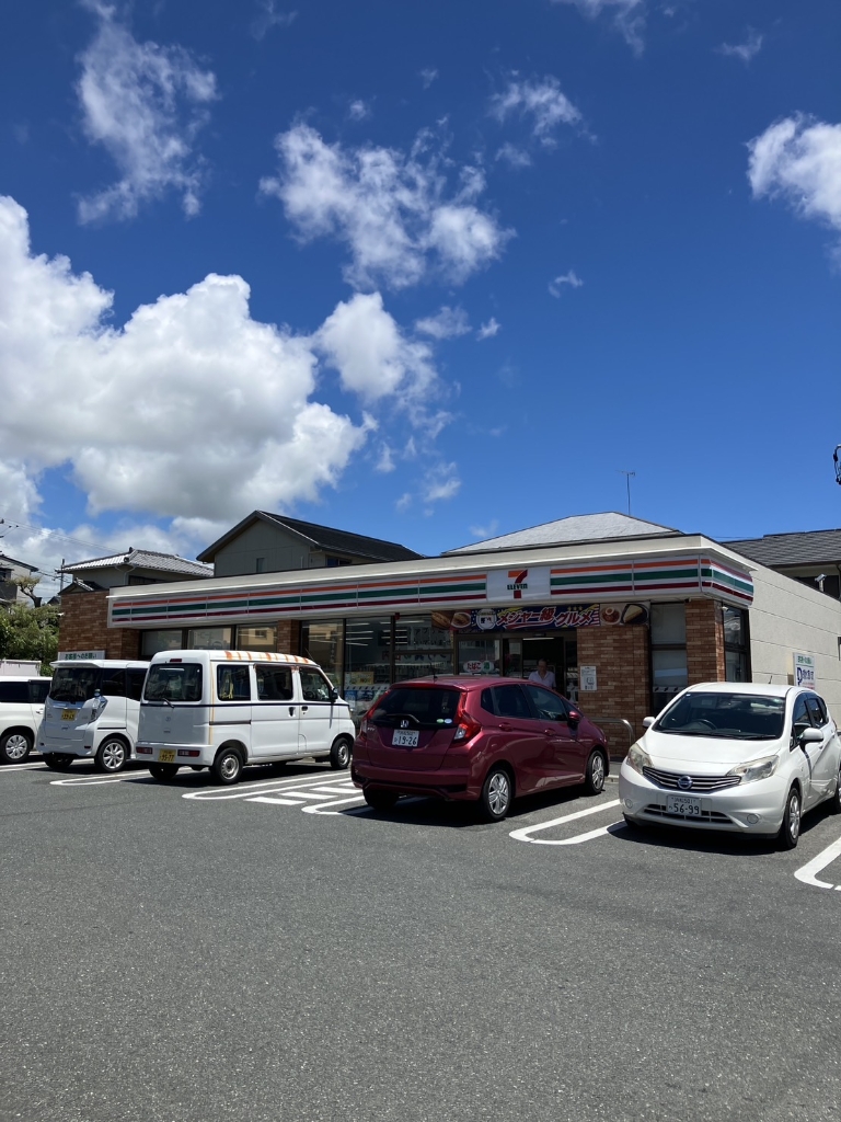 コンビニ　セブンイレブン 磐田国府台店（コンビニ）まで114m