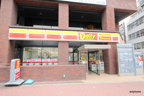 コンビニ　デイリーヤマザキ 西天満2丁目店（コンビニ）まで73m
