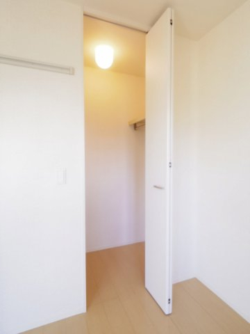 収納　※他号室写真です