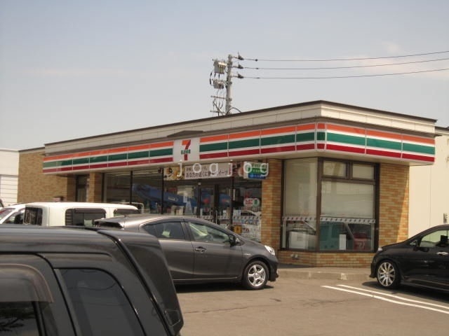 コンビニ　セブンイレブン旭川末広東1条店（コンビニ）まで431m