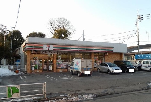 コンビニ　セブンイレブン（コンビニ）まで300m