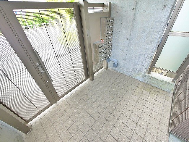 エントランス　きれいなエントランスです。